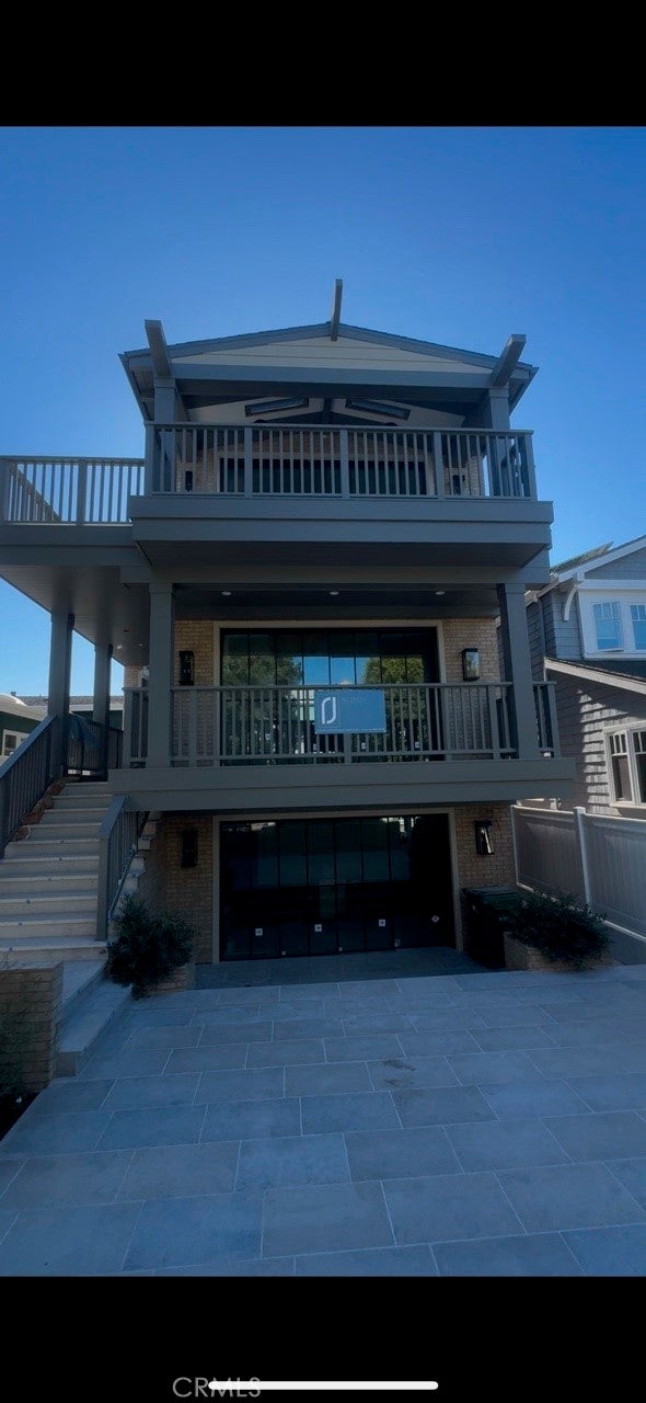 528 5th Street, Manhattan Beach.