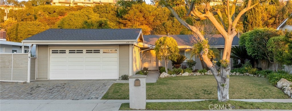 Photo of Listing #PV25024472