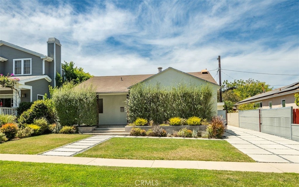 Photo of Listing #SB25024395