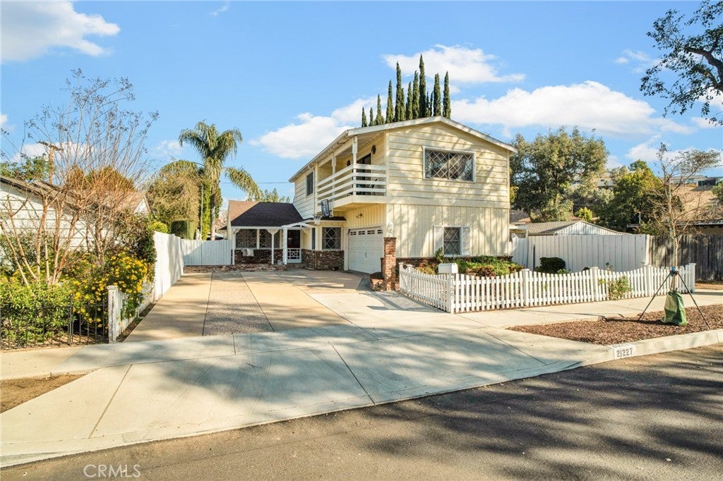 Photo of Listing #SR25025020