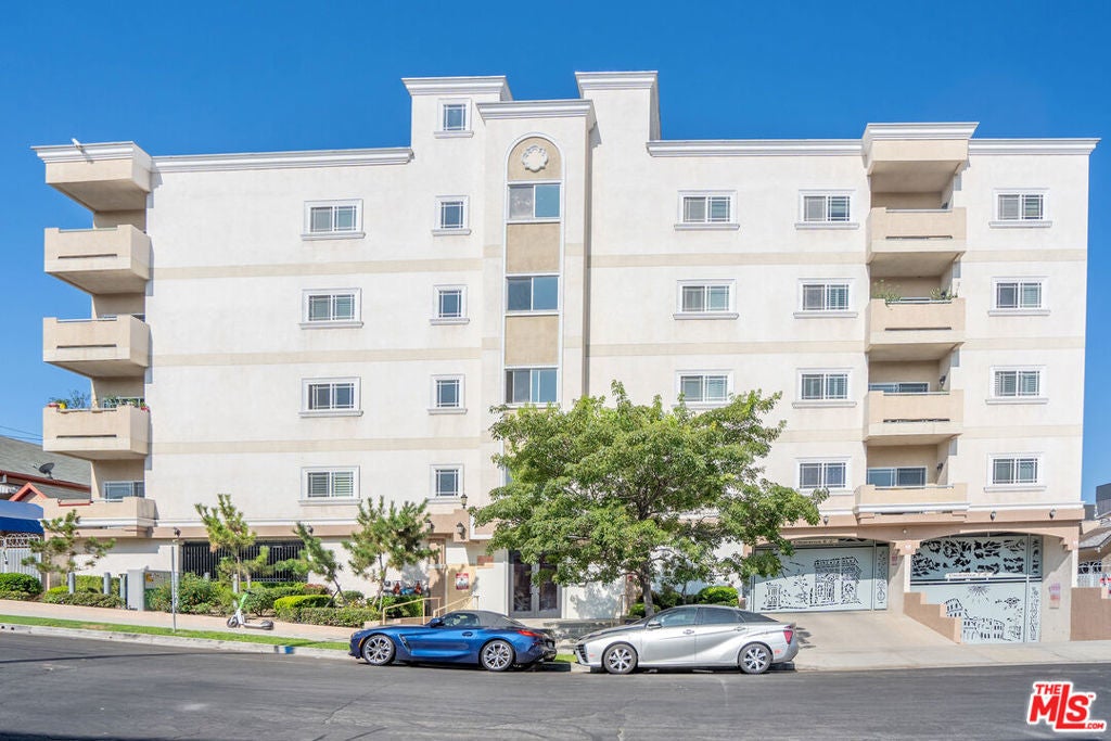 Photo of Listing #25493923