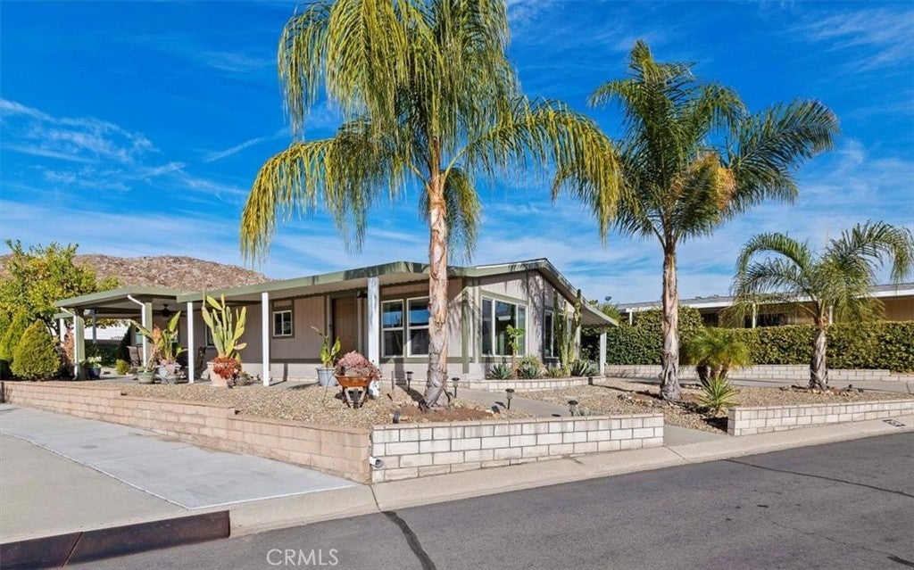 Photo of Listing #SW25026285