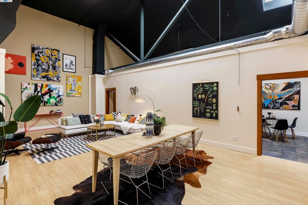 Photo of Listing #41084758