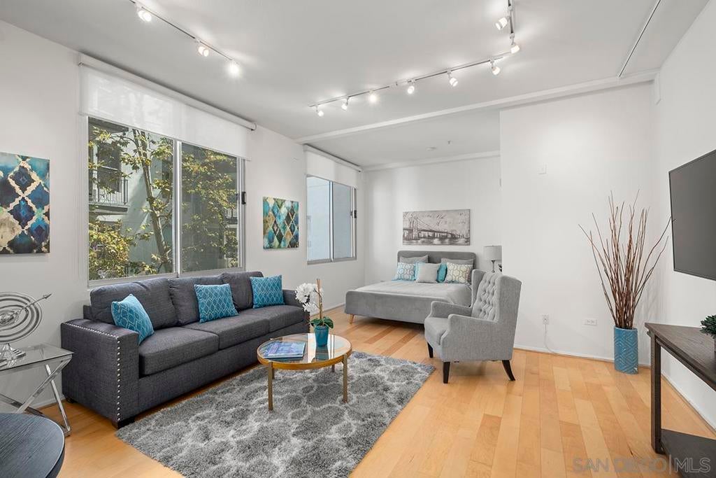 Photo of Listing #250018159SD