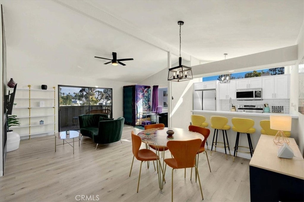 Photo of Listing #PW25025969