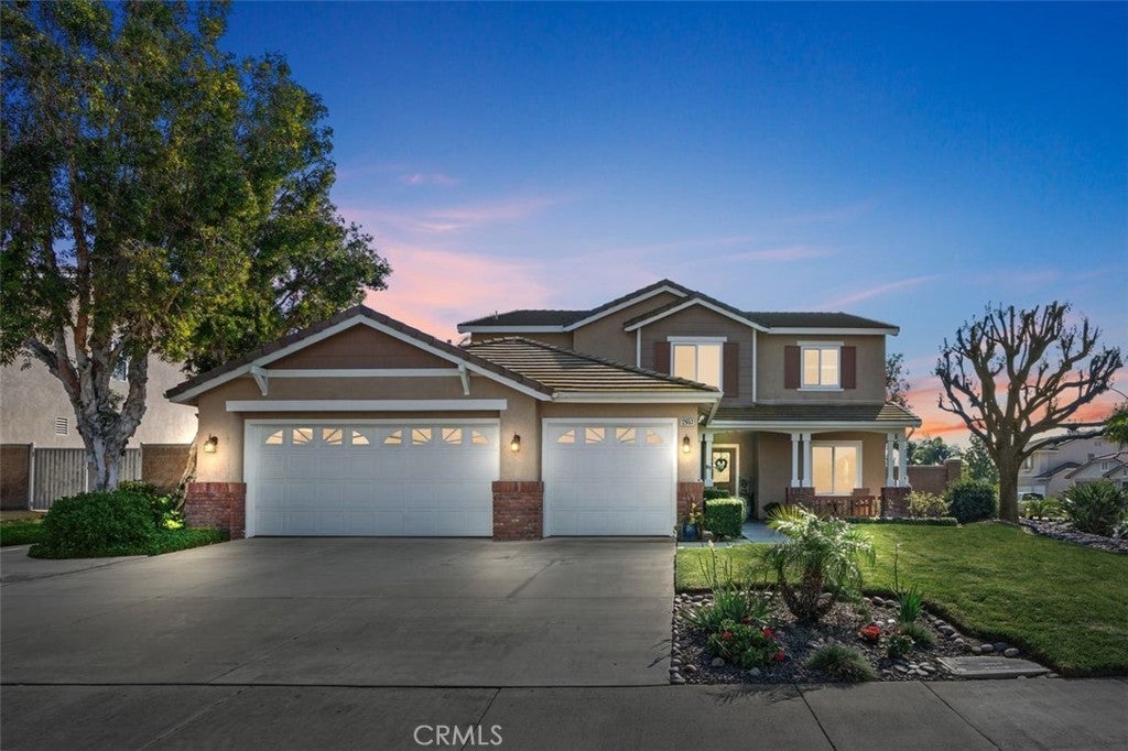 Photo of Listing #IV25025873