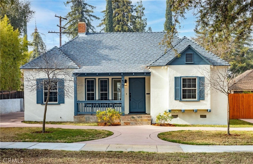 Photo of Listing #IV25027201