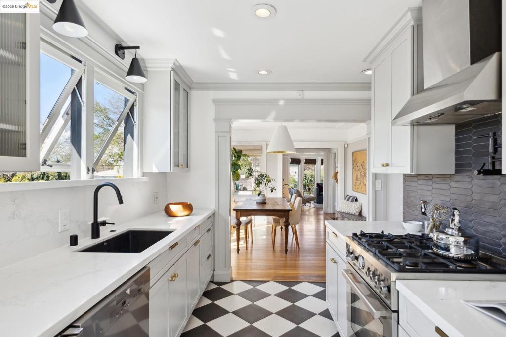 Photo of Listing #41084855