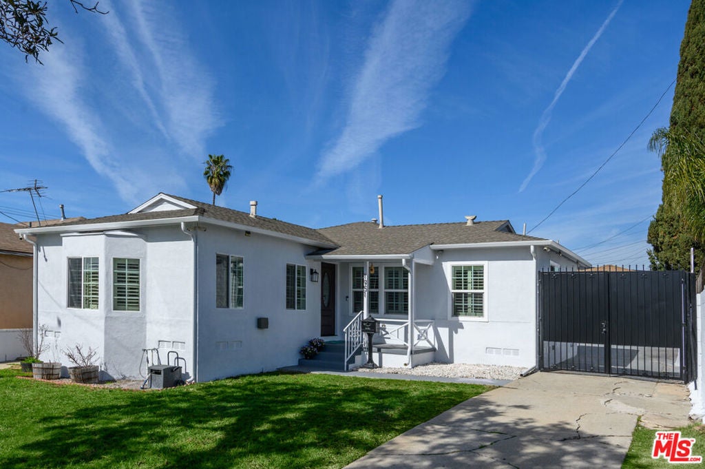 Photo of Listing #25493965