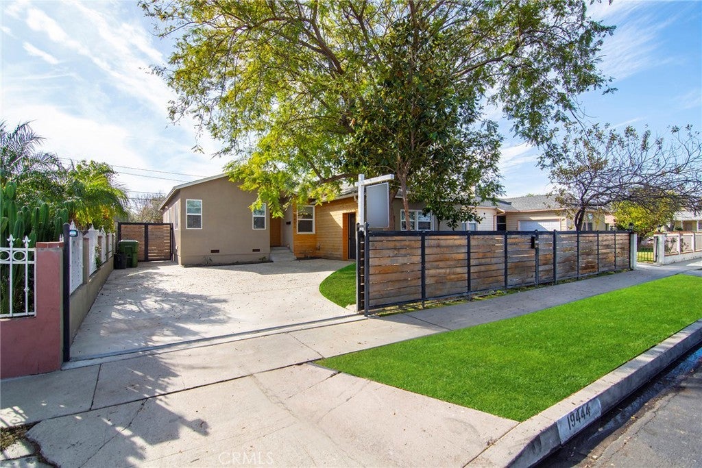 Photo of Listing #SR25027474