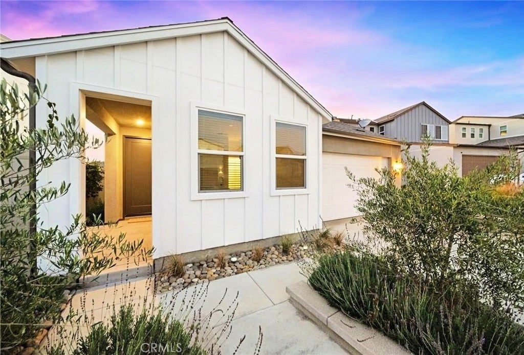 Photo of Listing #SW25027309