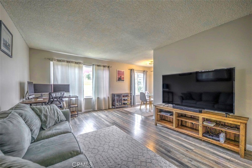 Photo of Listing #SB25023254