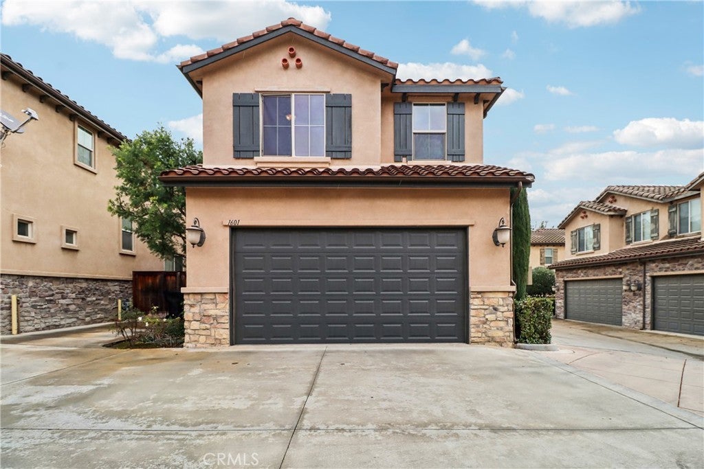 Photo of Listing #OC25027072