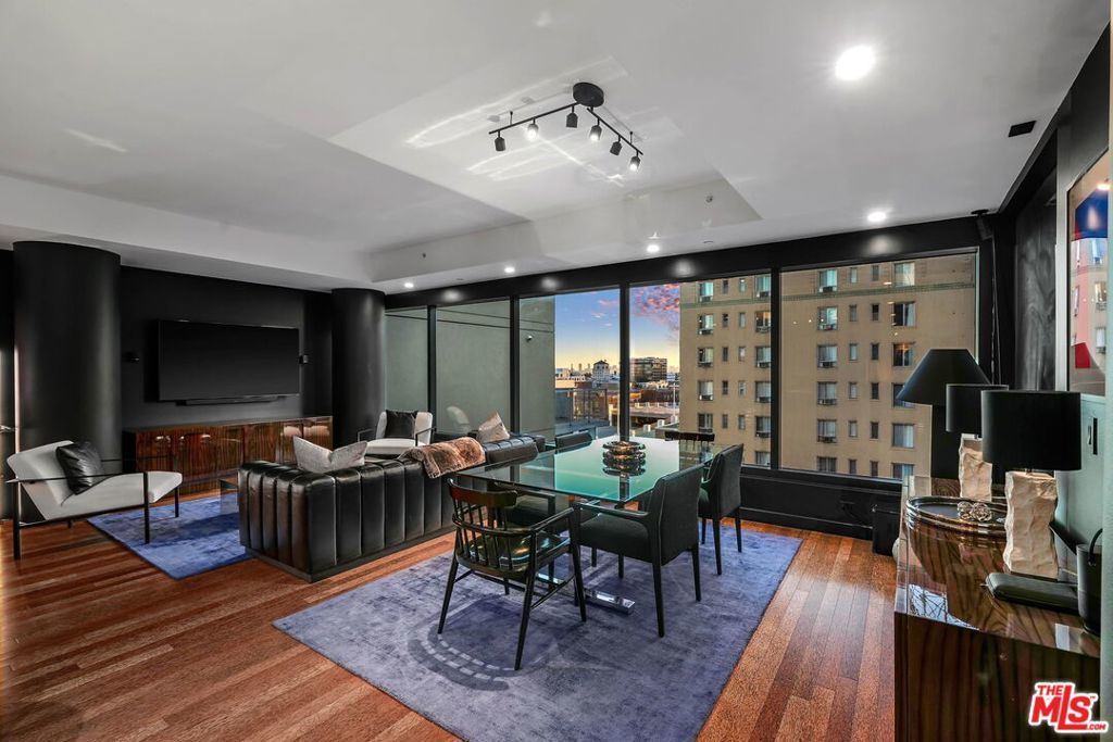 Photo of Listing #25494231