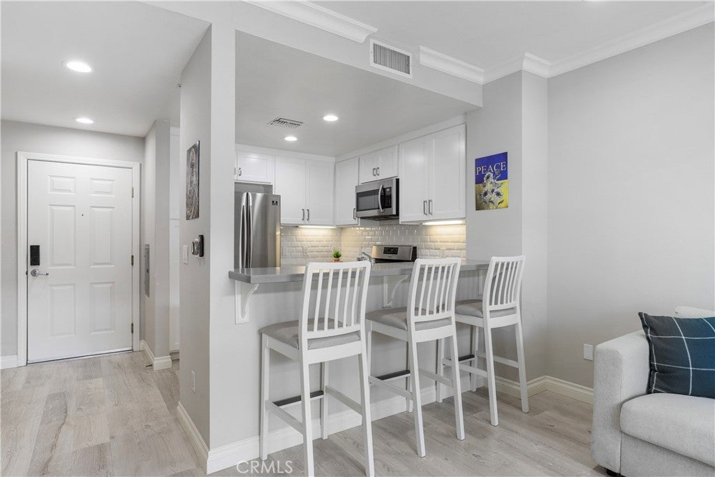 Photo of Listing #SB25028027