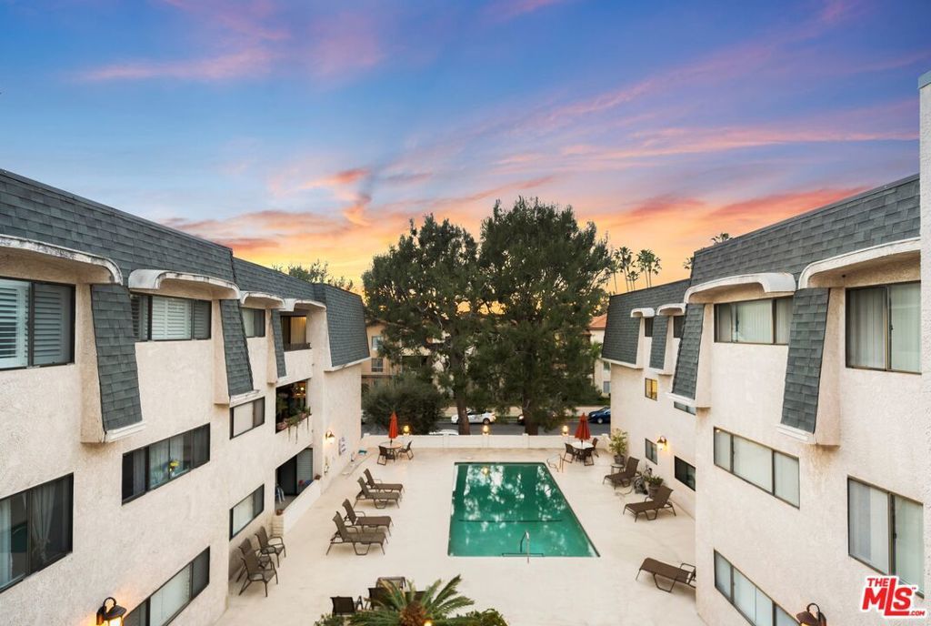 Photo of Listing #25494291