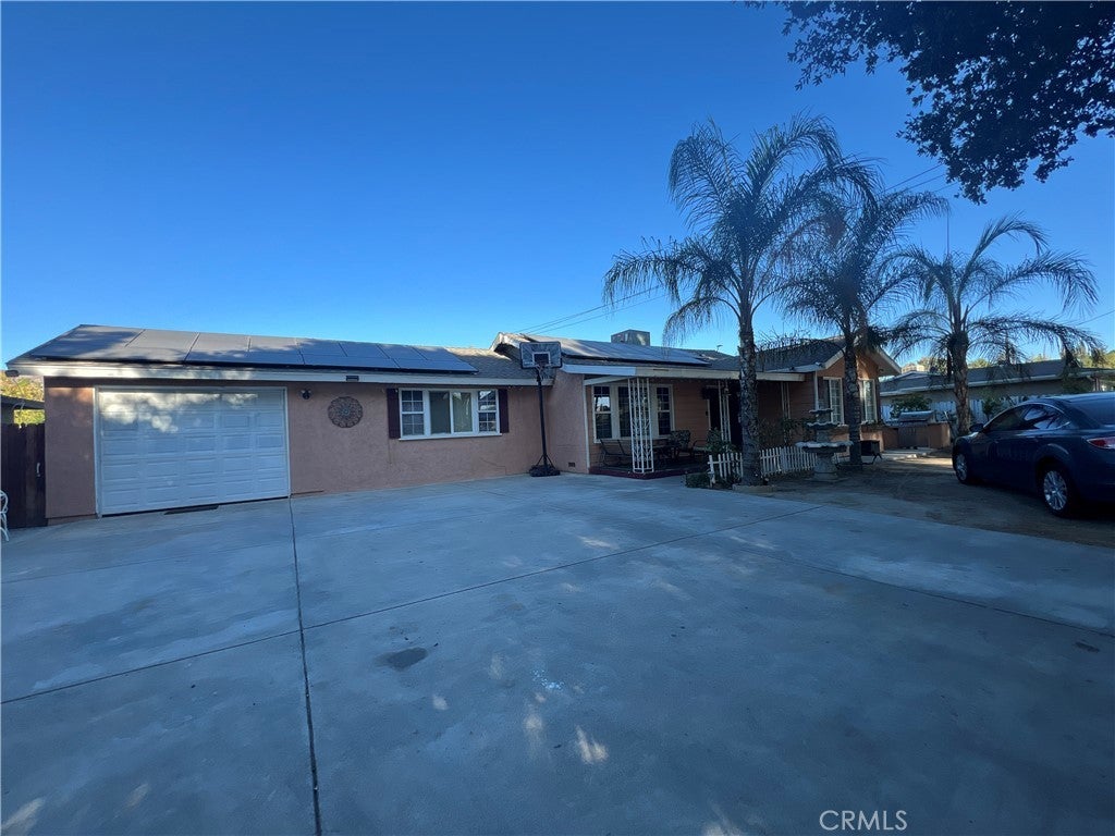 Photo of Listing #IV25028331