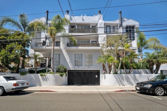 713 3rd Street, Hermosa Beach.