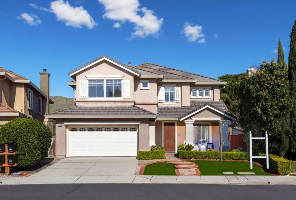 Photo of Listing #ML81992304