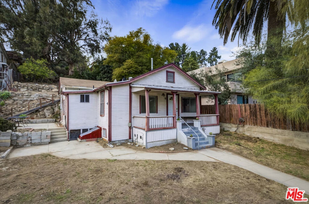 Photo of Listing #25495115