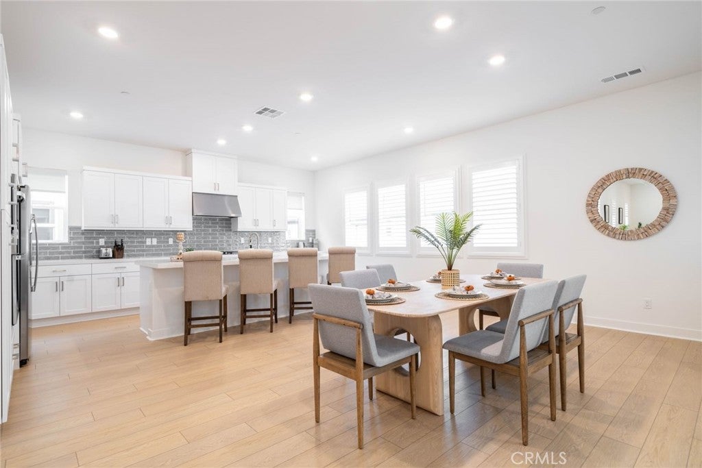 Photo of Listing #OC25028695