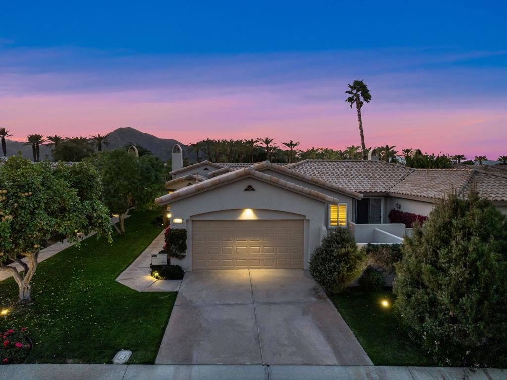 48295 Casita Drive, La Quinta