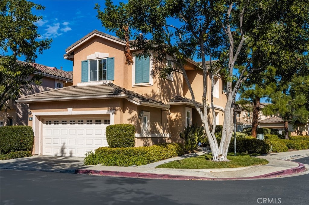 Photo of Listing #OC25029359