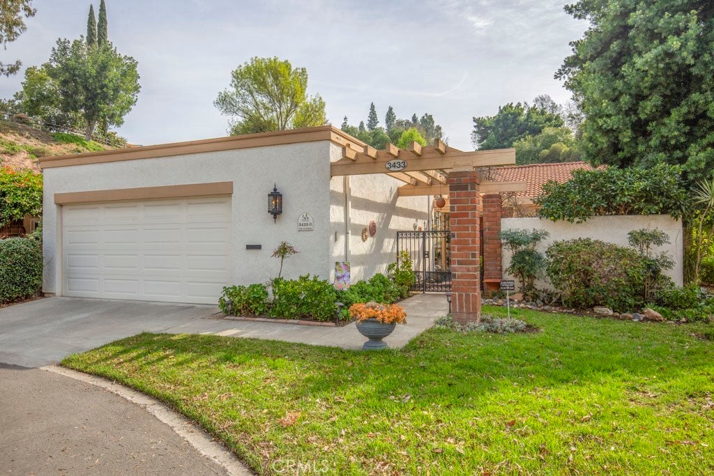 Photo of Listing #OC25029699