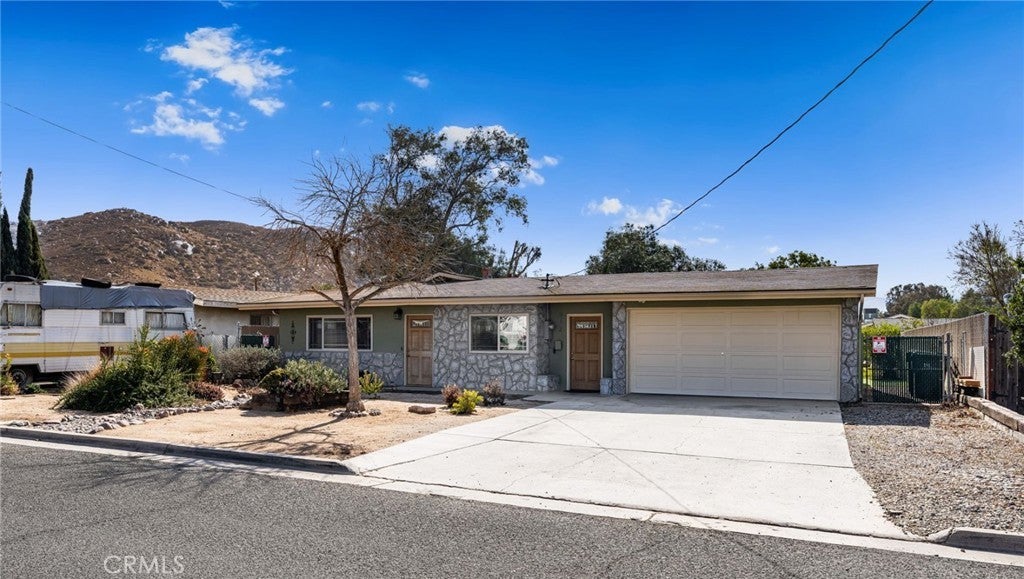 Photo of Listing #CV25028927