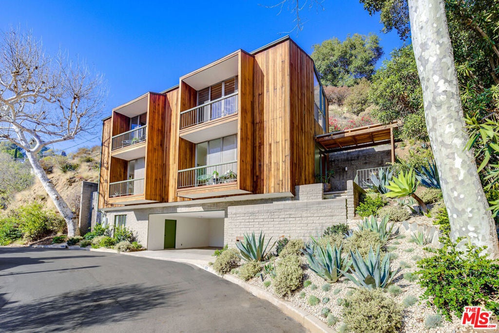 Photo of Listing #25496464