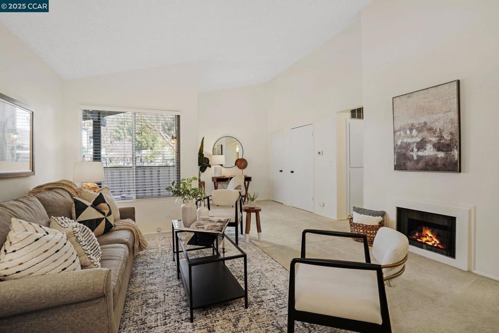 Photo of Listing #41085322