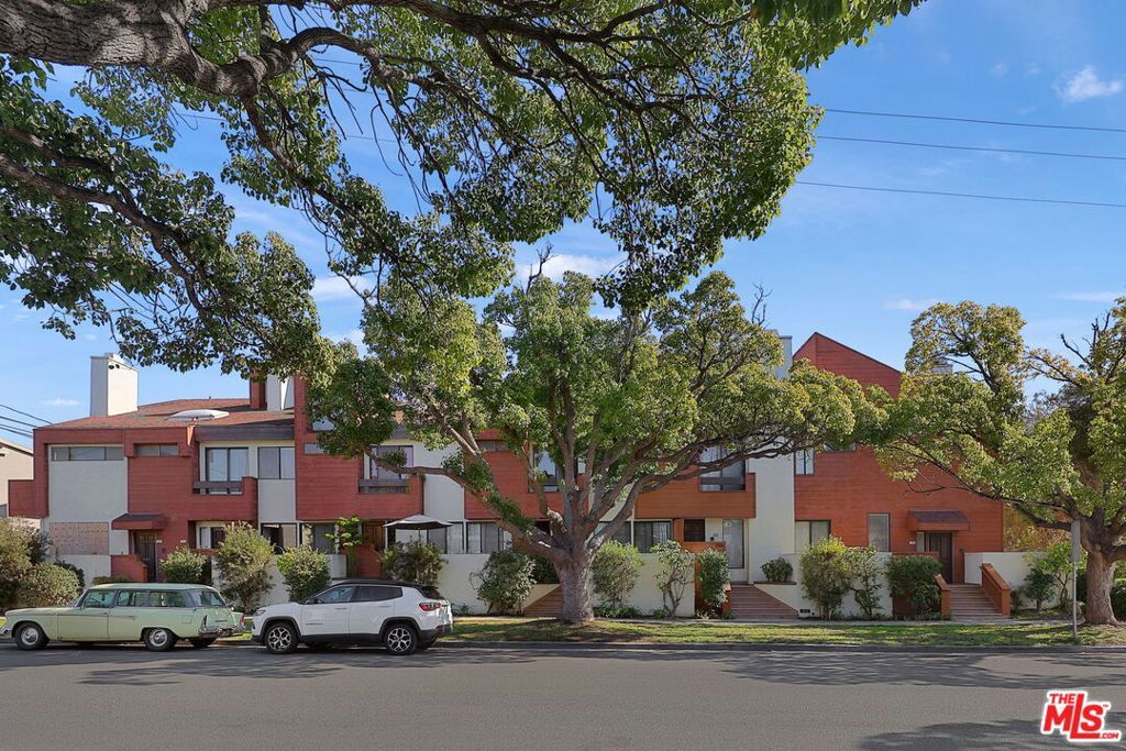 Photo of Listing #25494197