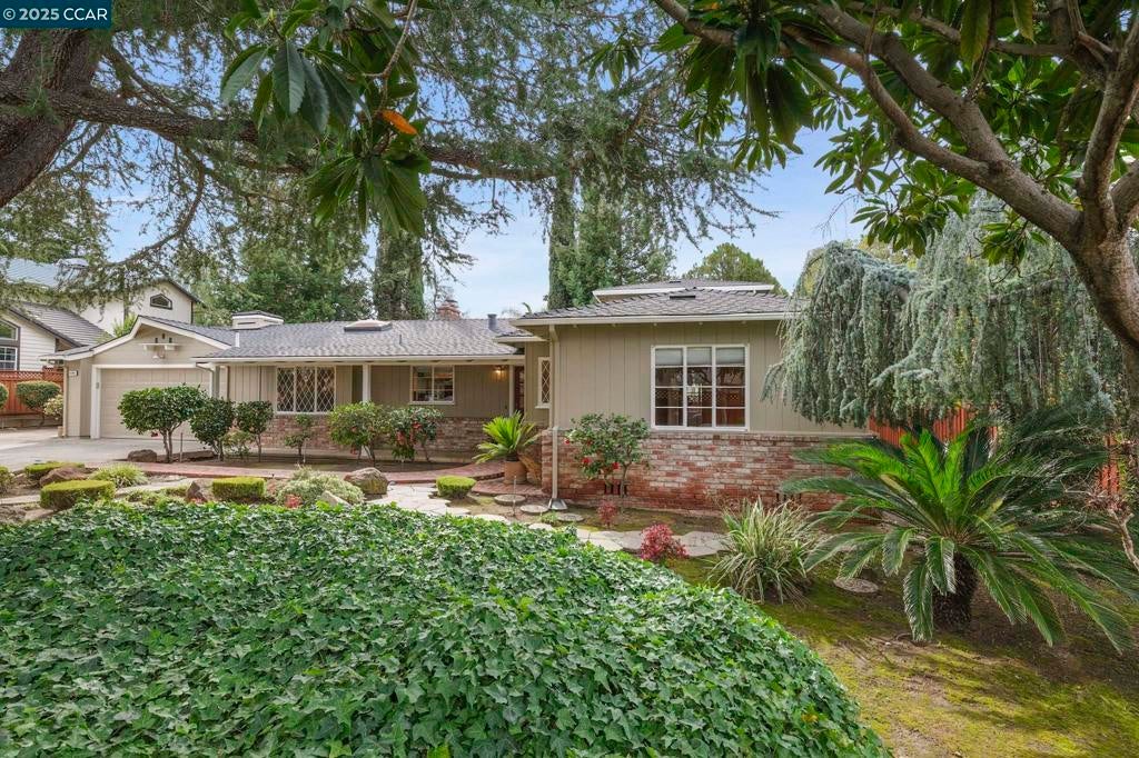 Photo of Listing #41085371