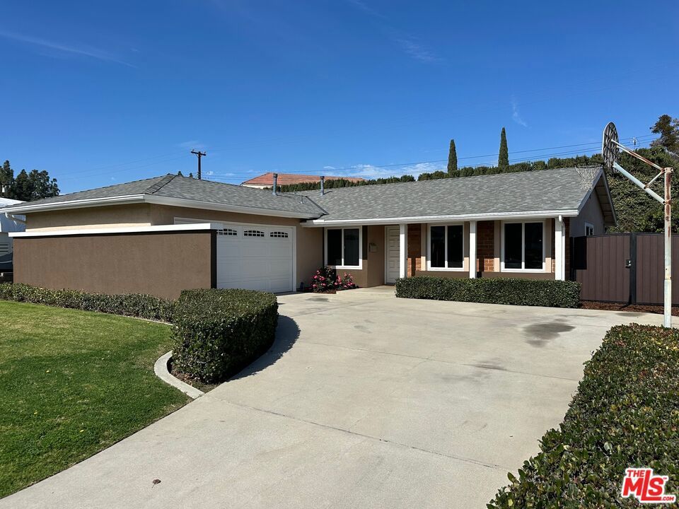 Photo of Listing #25496895