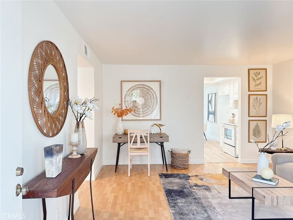 Photo of Listing #WS25026623