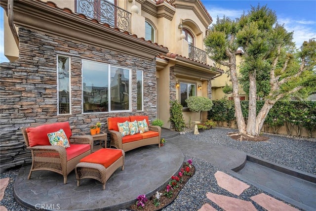 2221 Warfield Avenue A, Redondo Beach.