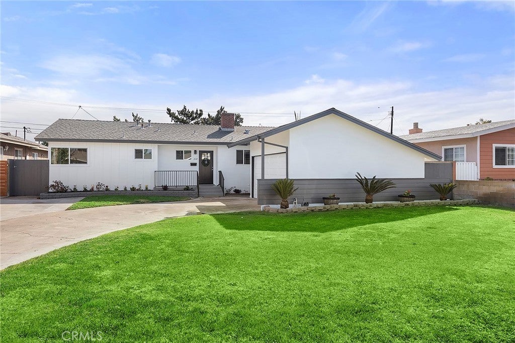 Photo of Listing #PW25029953