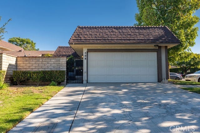 Photo of Listing #SB25024370