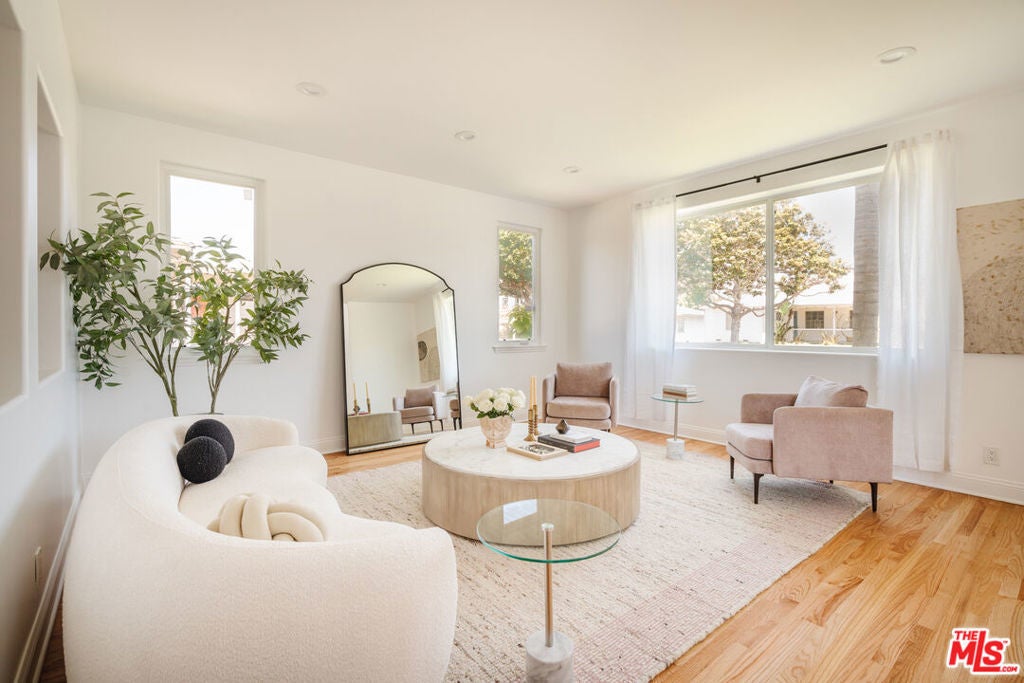 Photo of Listing #25495061