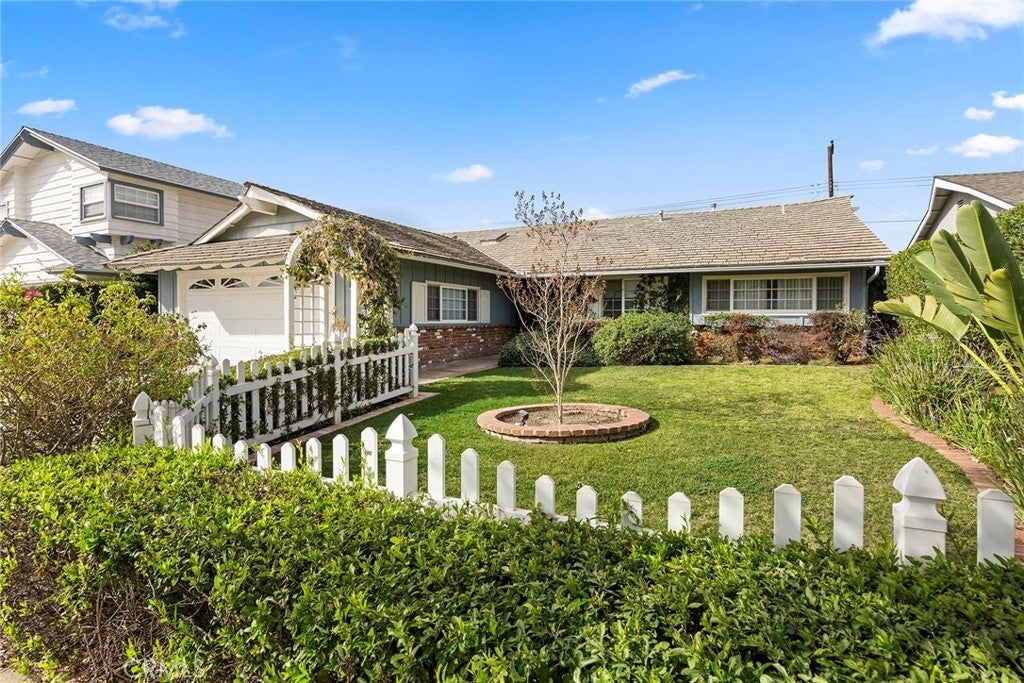 Photo of Listing #OC25030783