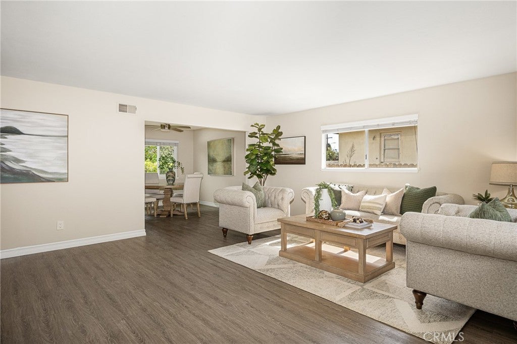 Photo of Listing #OC25017447