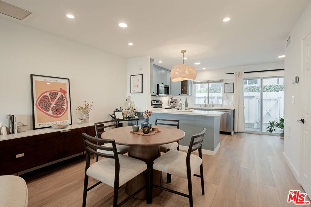 Photo of Listing #24468865