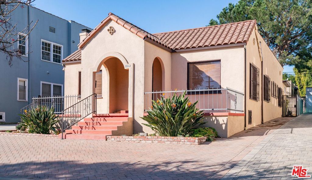 Photo of Listing #25497573