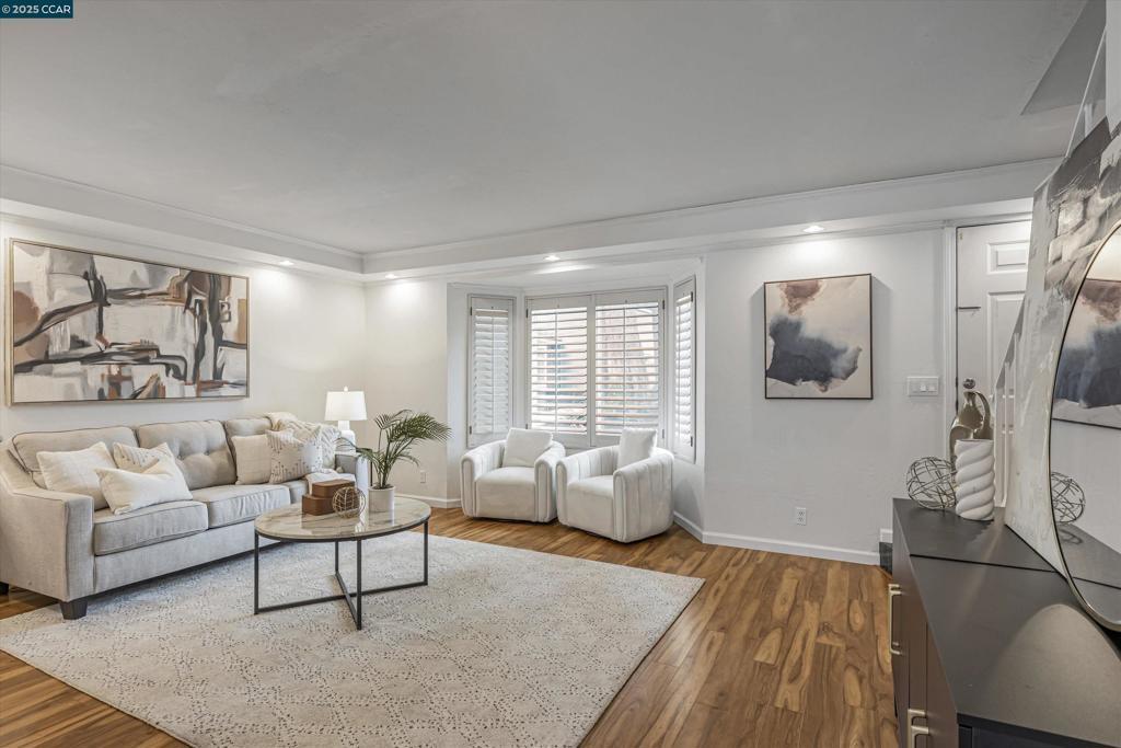 Photo of Listing #41085576