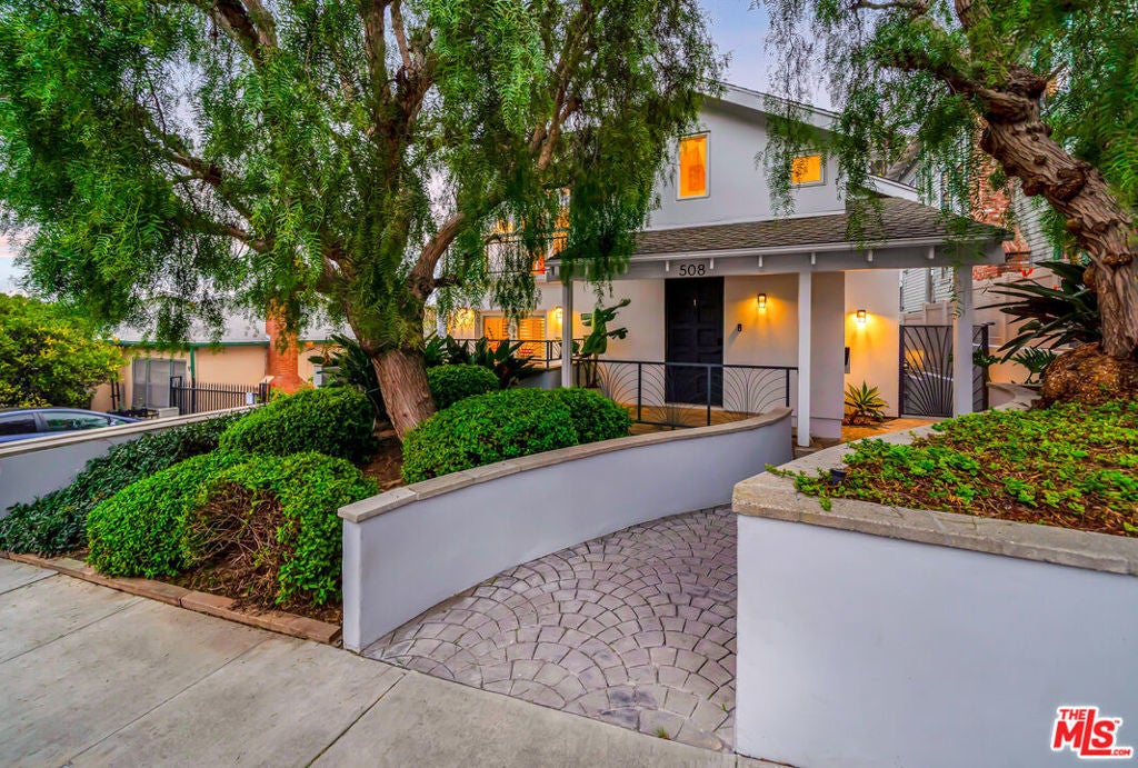 Photo of Listing #25497583