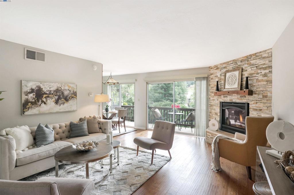 Photo of Listing #41085588