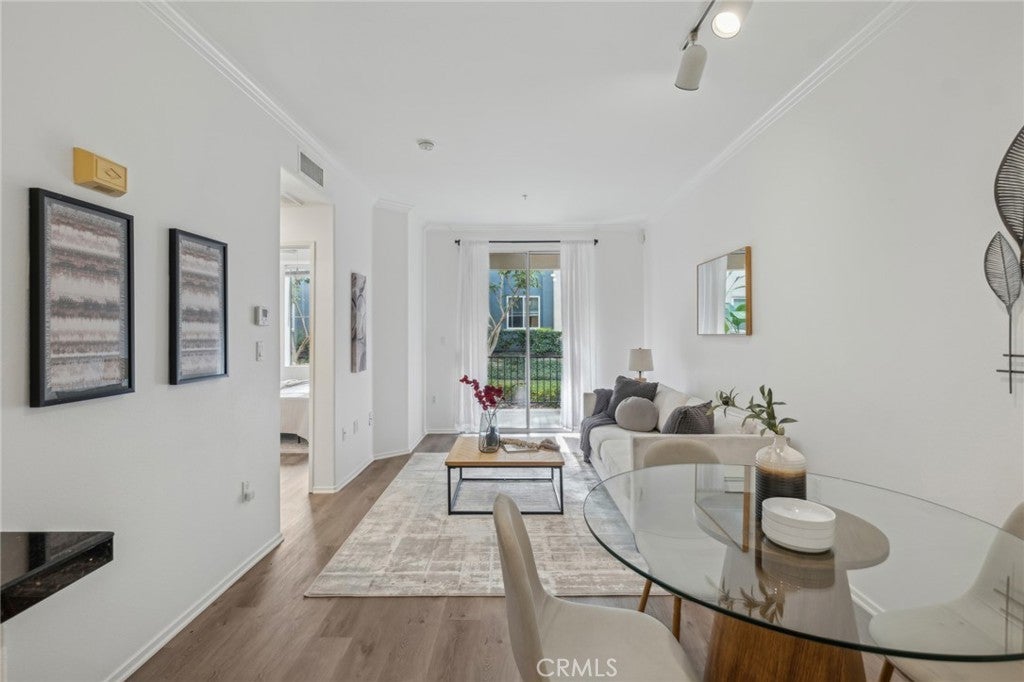 Photo of Listing #OC25030179