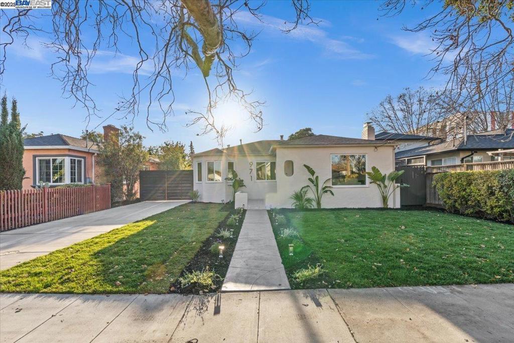 Photo of Listing #41085592