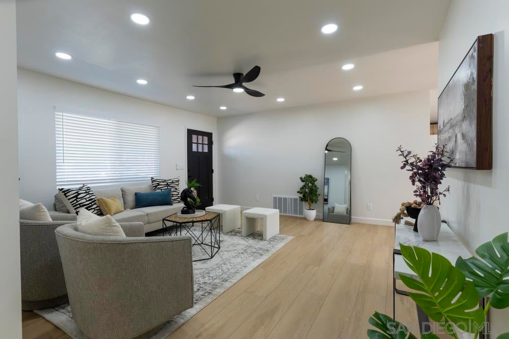 Photo of Listing #250018763SD