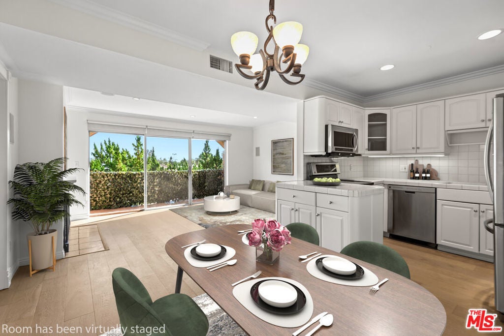 Photo of Listing #25495595